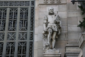 Cervantes outside Biblioteca Nacional