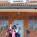 Some in crazy pose by Vagnharad train station (by Arvid)